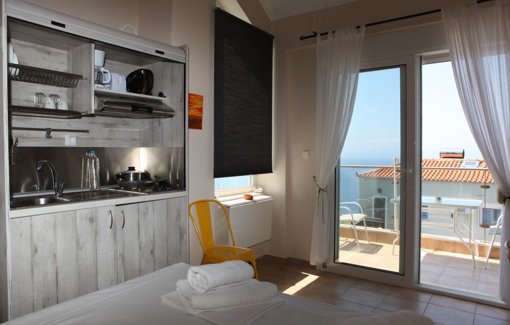 Axion Esti Apartments Skopelos Town Exterior photo